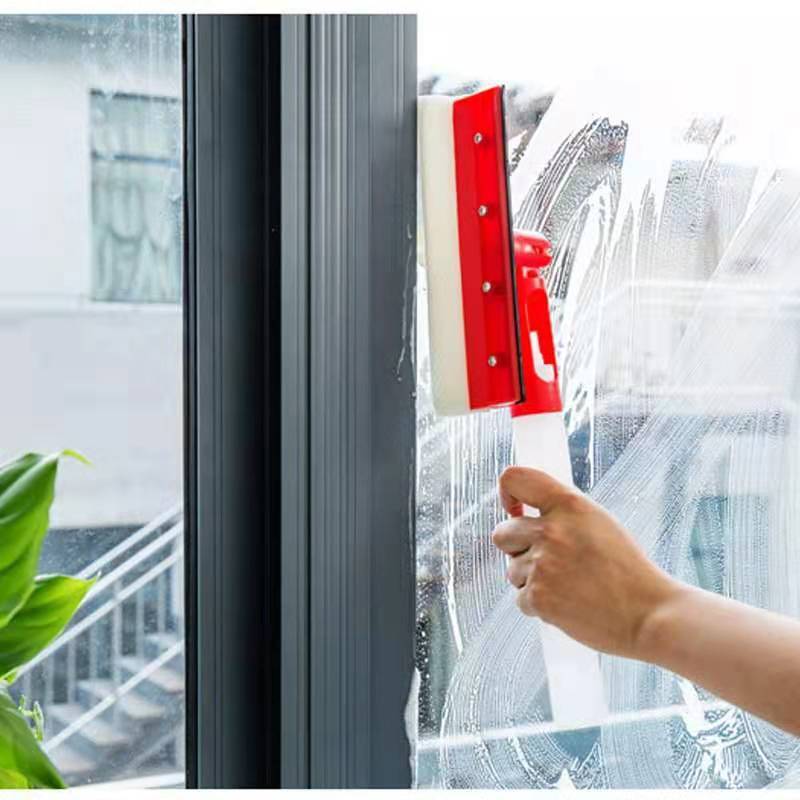 Smart Glass Cleaner - 3-in-1 Spray Wiper